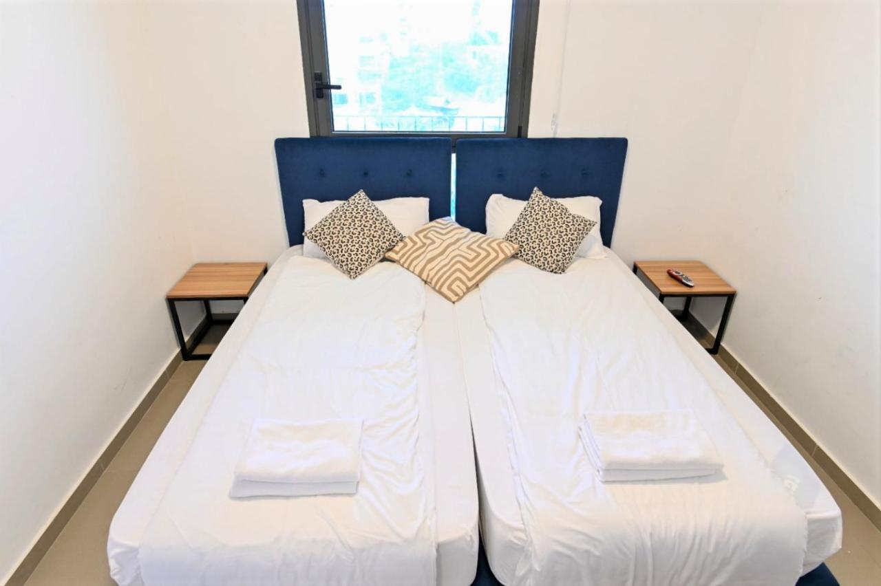 Yalarent Migdalor Apartments With Sea Views Тиберия Екстериор снимка