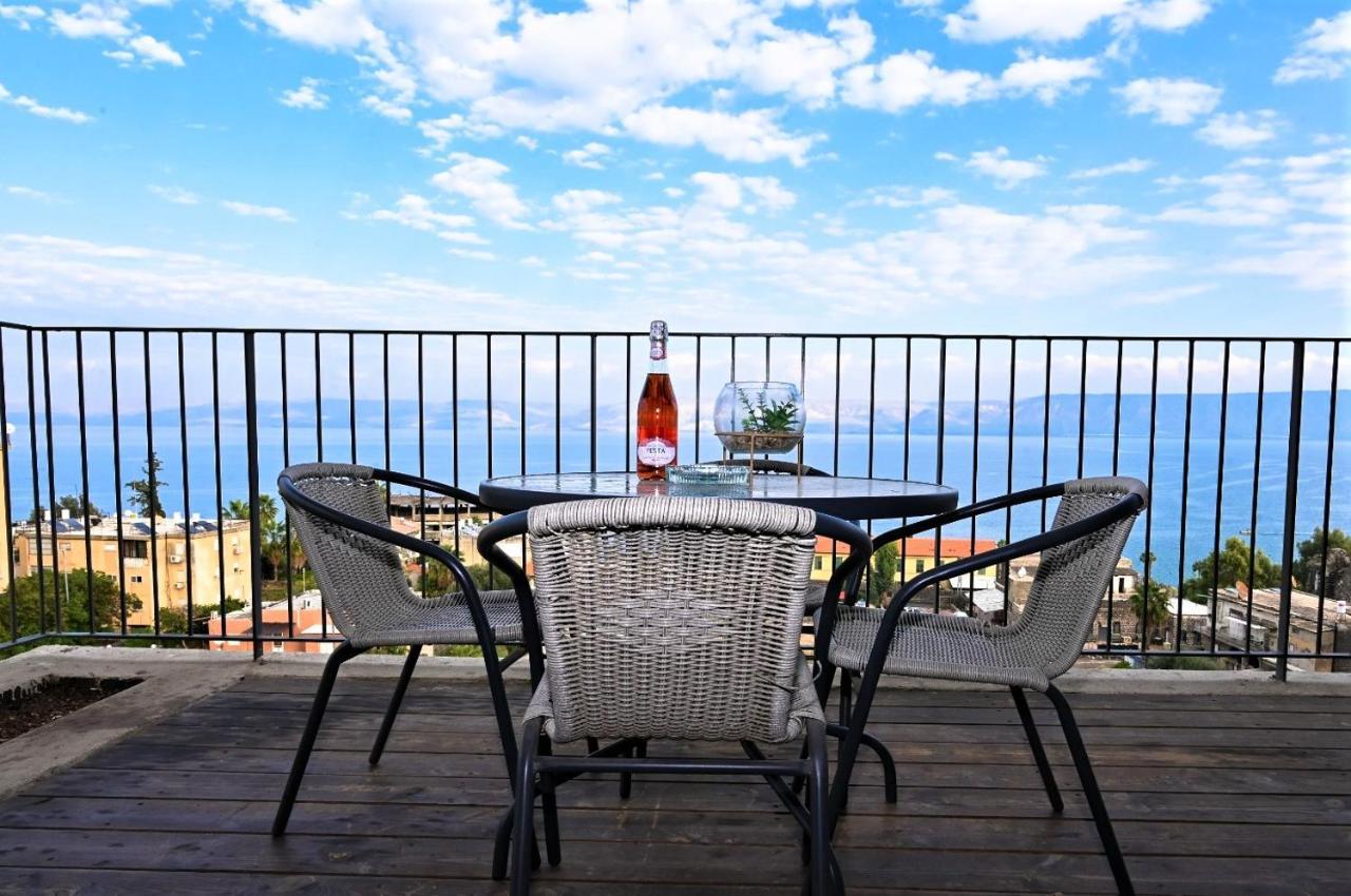 Yalarent Migdalor Apartments With Sea Views Тиберия Екстериор снимка