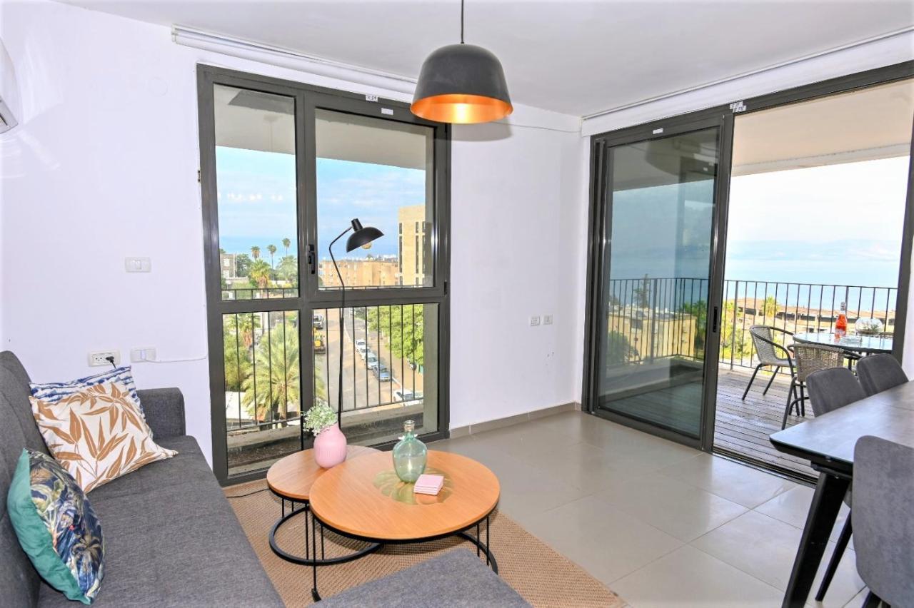 Yalarent Migdalor Apartments With Sea Views Тиберия Екстериор снимка