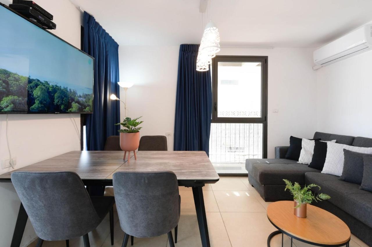 Yalarent Migdalor Apartments With Sea Views Тиберия Екстериор снимка