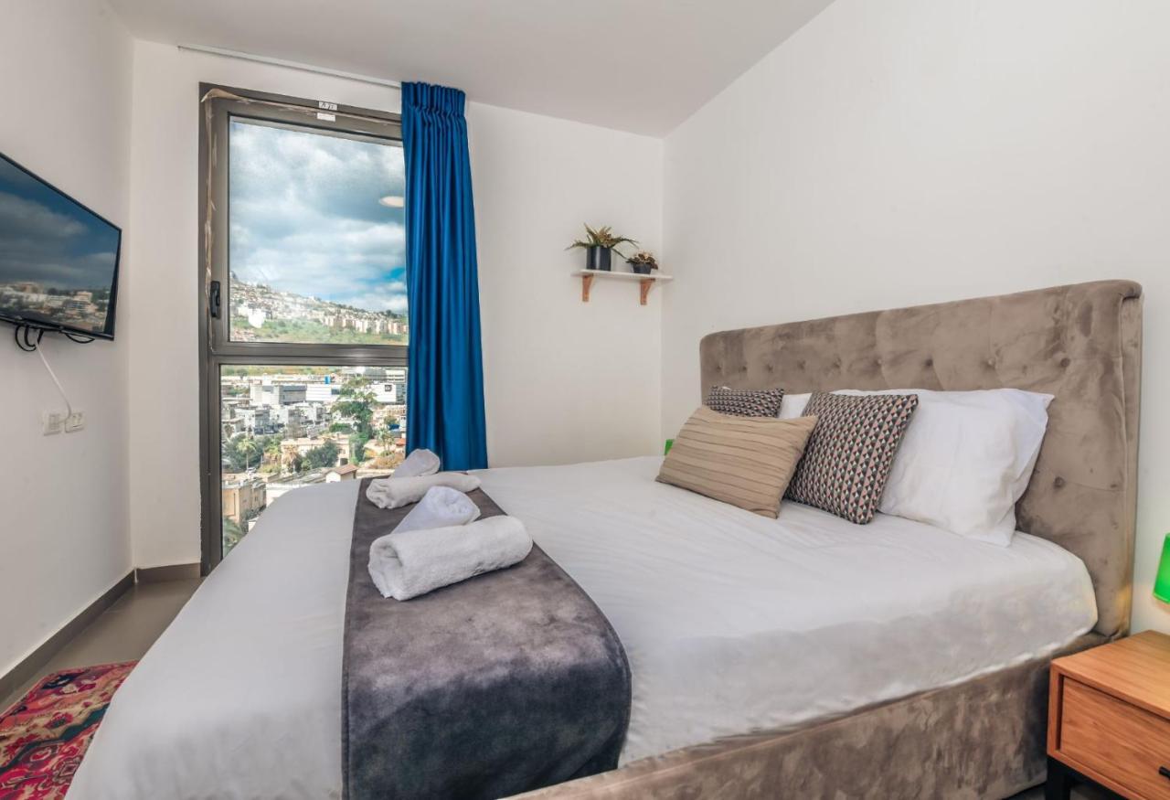 Yalarent Migdalor Apartments With Sea Views Тиберия Екстериор снимка