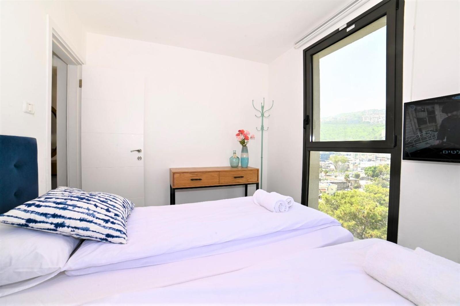 Yalarent Migdalor Apartments With Sea Views Тиберия Екстериор снимка
