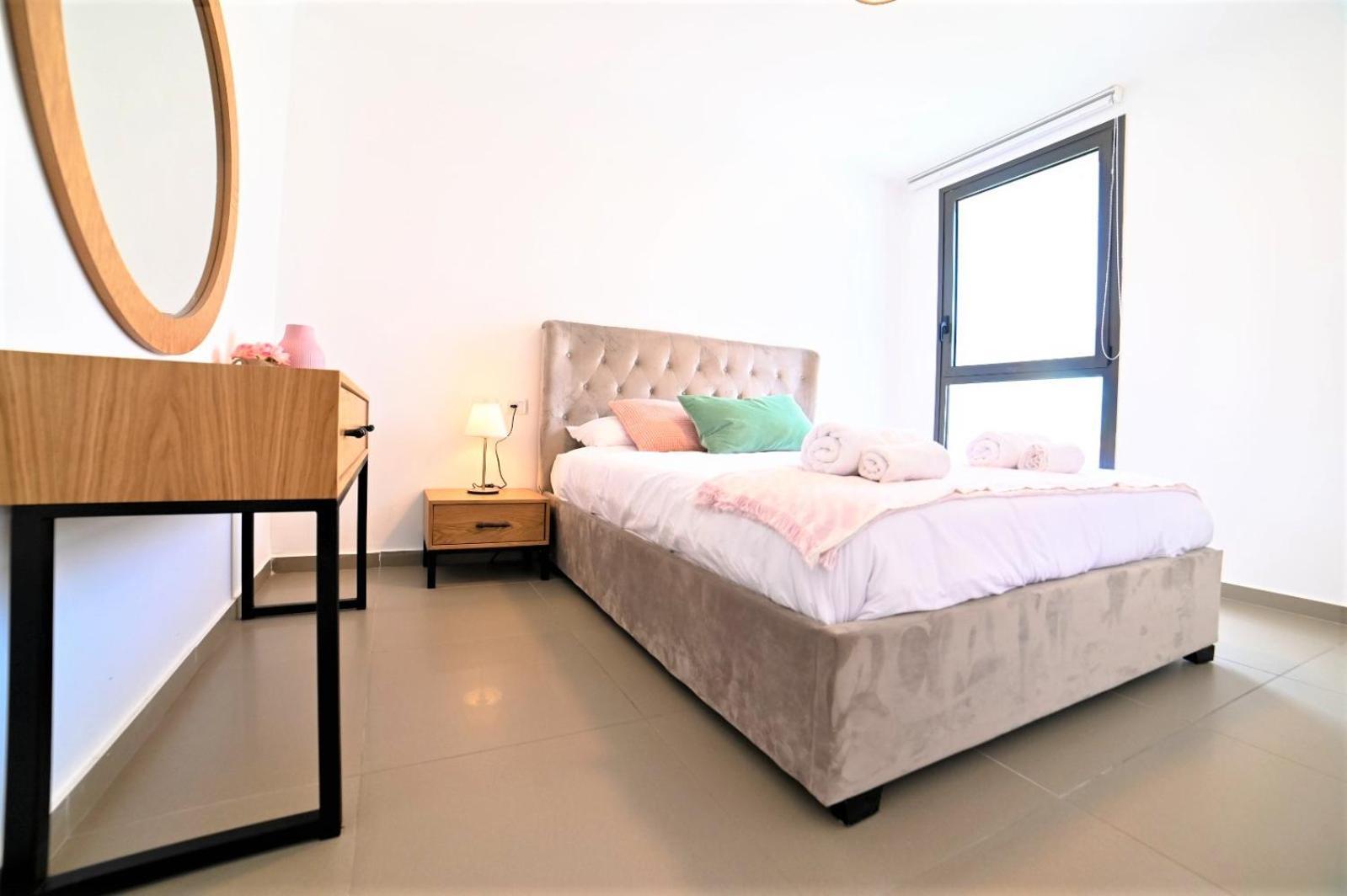 Yalarent Migdalor Apartments With Sea Views Тиберия Екстериор снимка